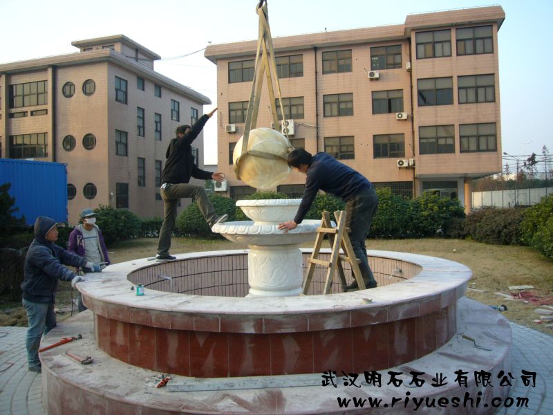 大型風(fēng)水球安裝