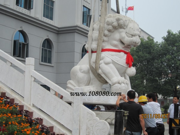 襄樊石獅子